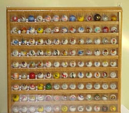 Oak marble display case holds - oak,